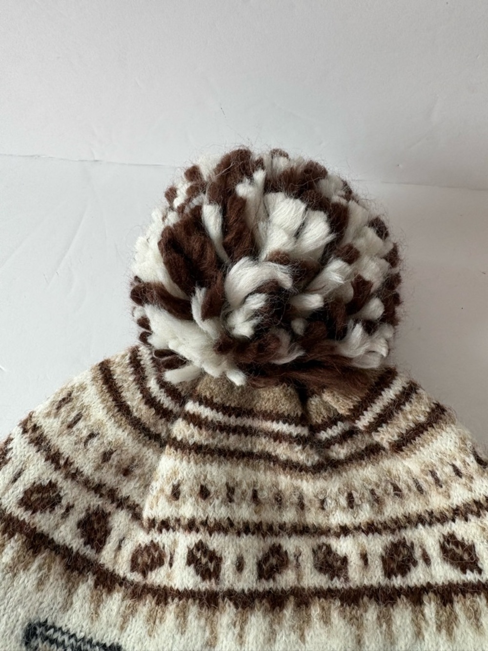 NWT Anthropologie Maeve Fairisle Holiday Libations Icon Beanie - Picture 7 of 10